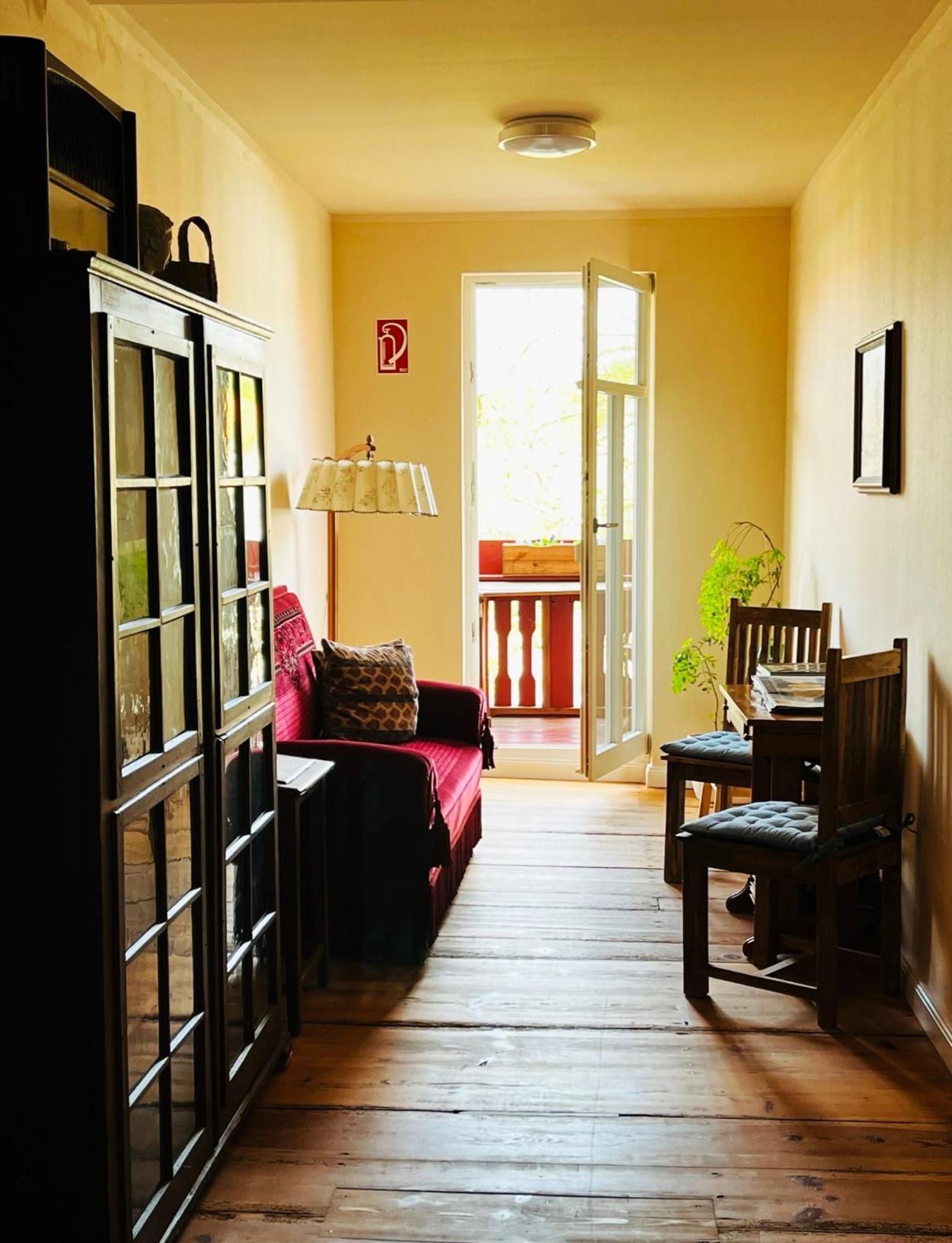 Altes Pfarrhaus Neustaedt Hotel Neustadt  Ngoại thất bức ảnh