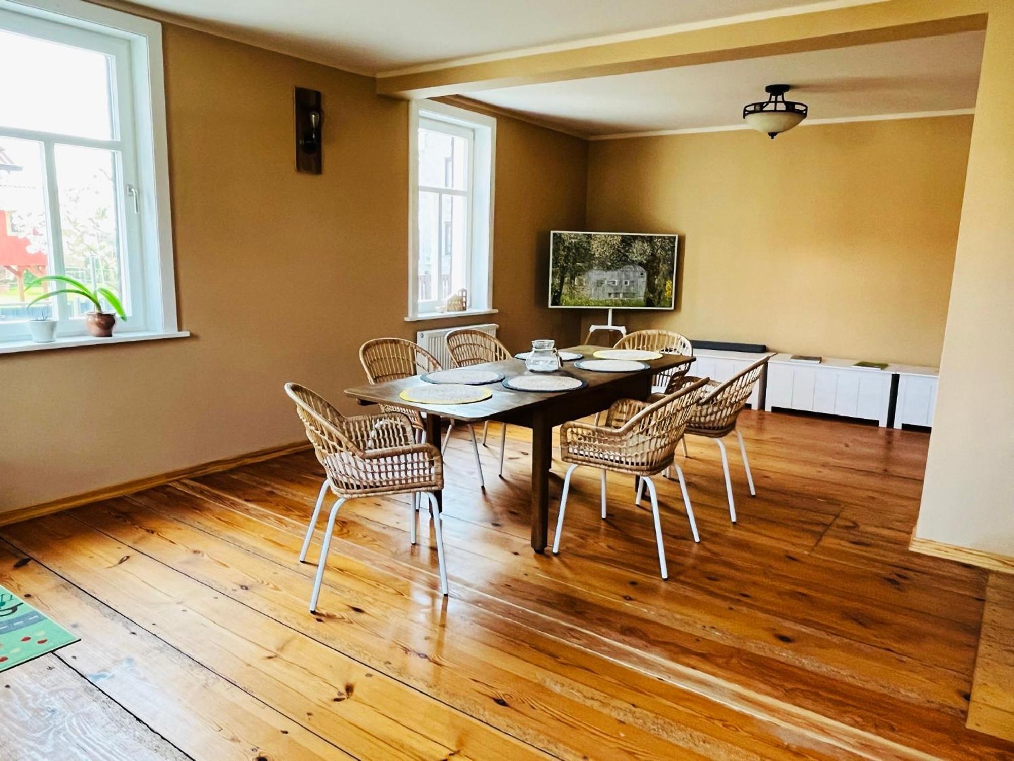 Altes Pfarrhaus Neustaedt Hotel Neustadt  Ngoại thất bức ảnh