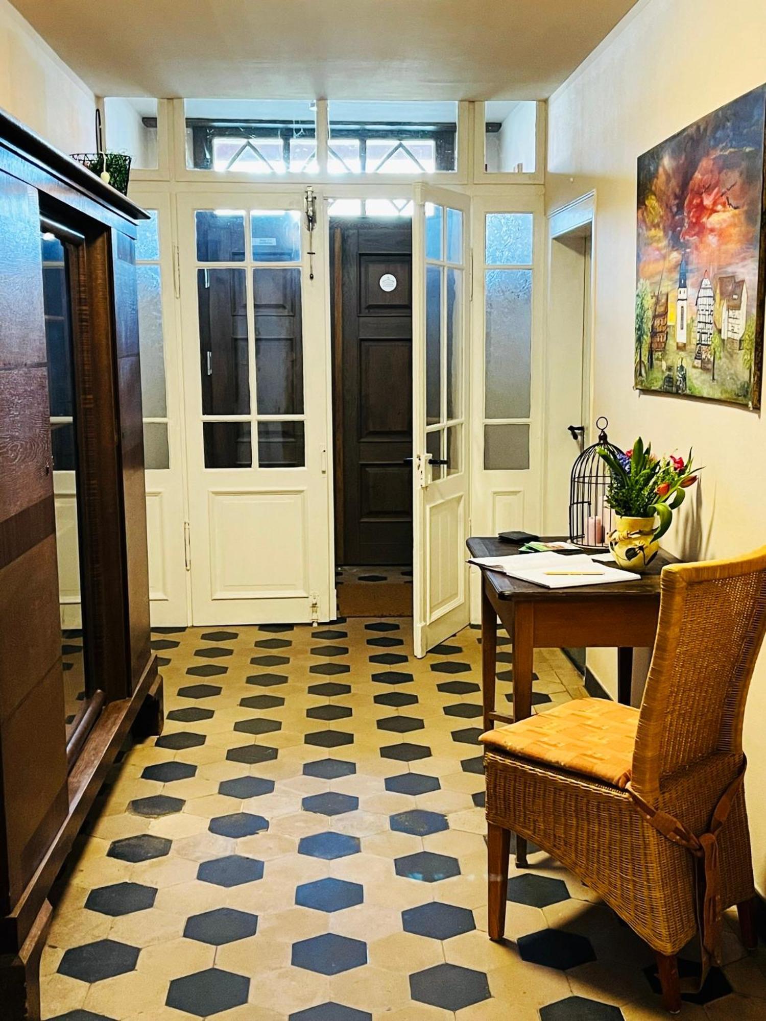 Altes Pfarrhaus Neustaedt Hotel Neustadt  Ngoại thất bức ảnh